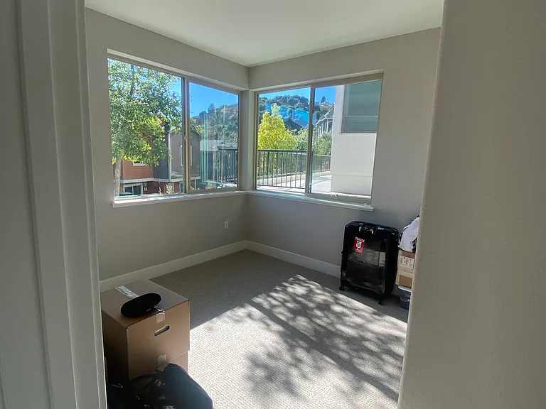 Skyview Dr — Photo 18