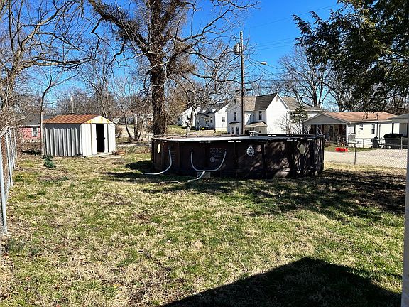 double lot - pool will be moved