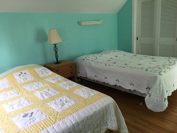 3rd image of 144 Eagle Point Dr