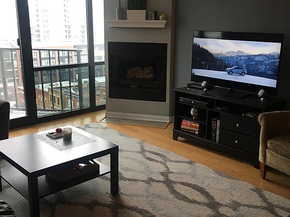 2nd image of 1309 N Wells St APT 1104