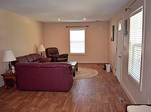 5th image of 410 E Jefferson St