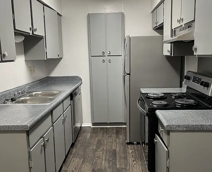 Juniper Springs Apartments — Photo 130