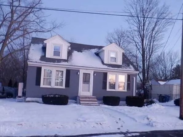 10 9th St, Leominster, MA 01453