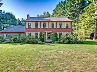 92 Briarcliff Ln, Holliston, MA 01746