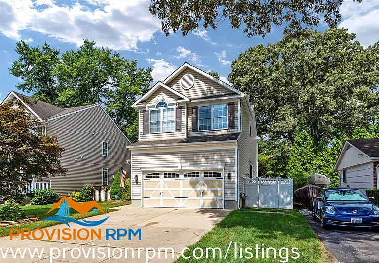 618 Cypress Ln — Photo 2