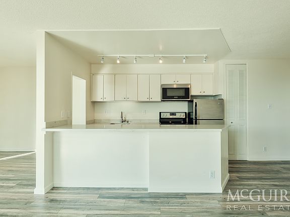 2nd image of 1200 Gough St Unit 3E