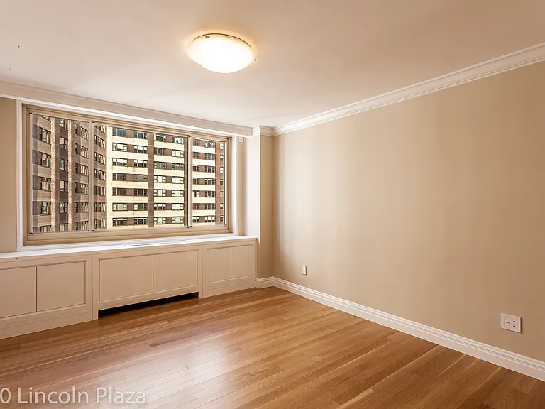 30 W 63rd St #31MNO — Photo 6