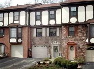 7384 Beacon Hill Dr, Wilkinsburg, PA 15221