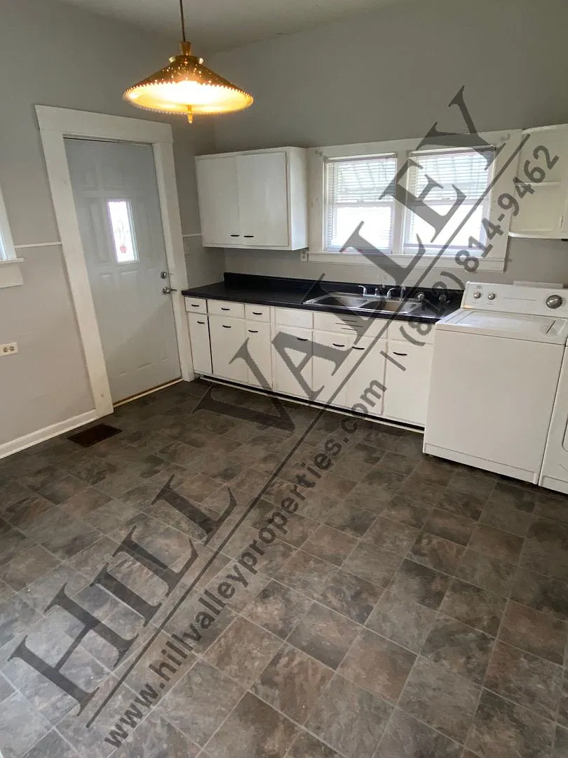 One Bedroom Home — Photo 4