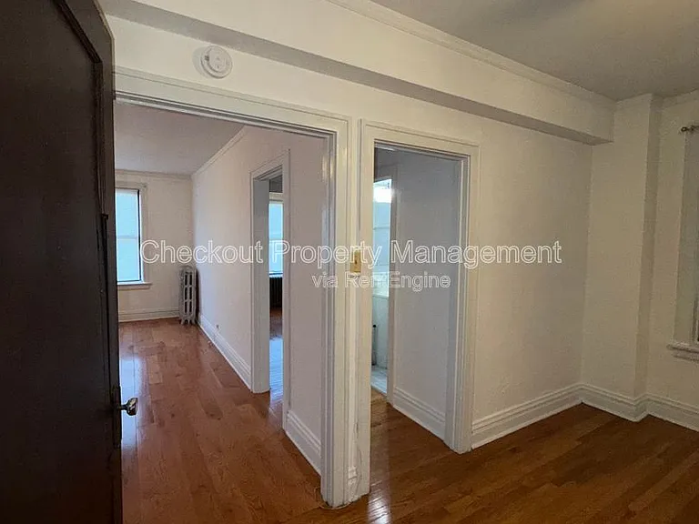 5616 Pershing Ave #14 — Photo 8