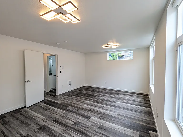 33 W Etruria St — Photo 42