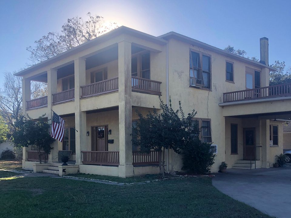 Large stately home in historic district. One family owned for most of its history. Several original hand-painted light fixtures and original wood floors.