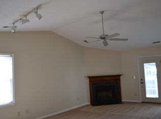 33 Brandy Ct, Greensboro, NC 27409