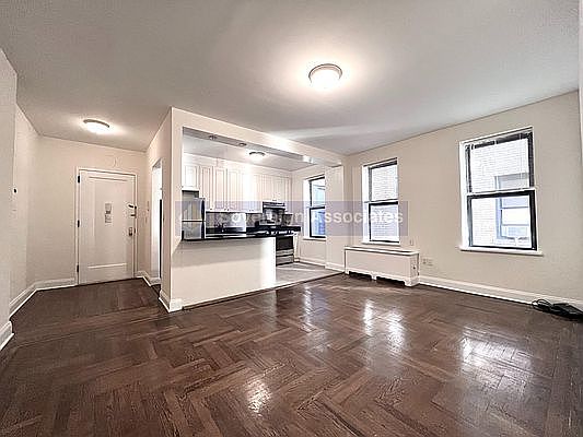 1st image of 105 Pinehurst Ave APT 23