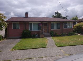8382 31st Ave NW, Seattle, WA 98117