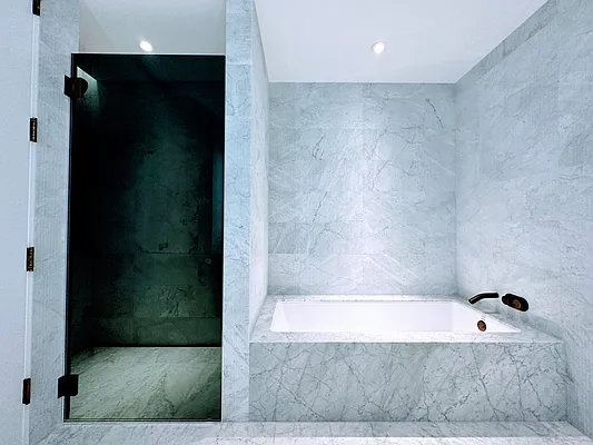 Rented by Valeo Realty Group LLC | media 16