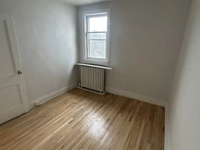 28 Springhurst Ave #6 — Photo 13