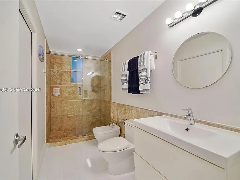 1410 Euclid Ave #1 — Photo 14