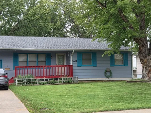 1611 N 9th St, Beatrice, NE 68310