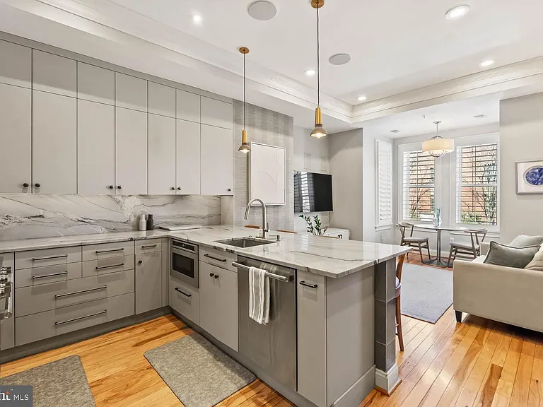 1224 R St NW #2B — Photo 8