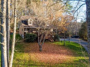 127 Wilde Rd, Lake Toxaway, NC 28747