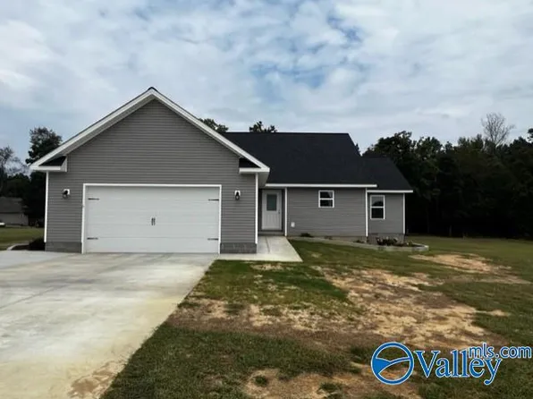 55 Sandrock Dr, Sylvania, AL 35988