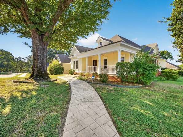 1202 Sadie Cir, Prattville, AL 36066