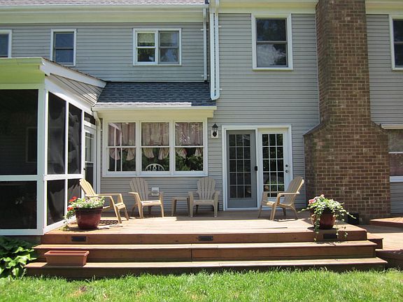 5th image of 825 Cedarwood Ct