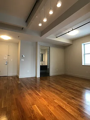 Rented by City Vista Inc | media 20