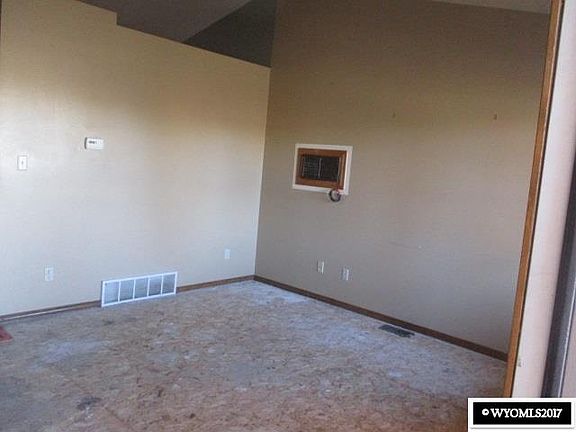 2nd image of 1150 Alaska Dr
