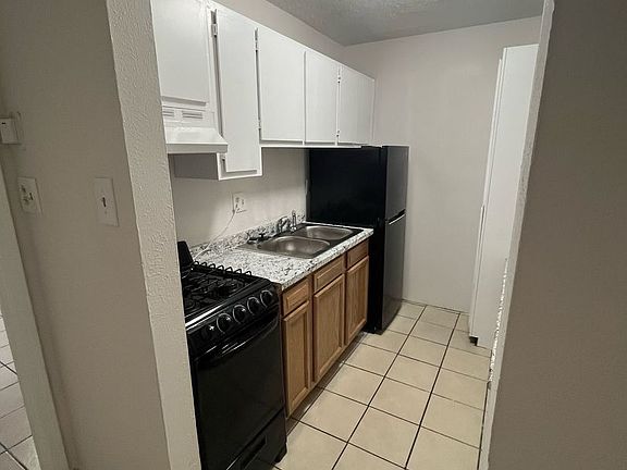 2nd image of 433 Mesilla St SE