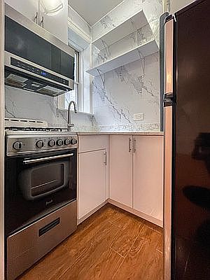 3rd image of 151 Joralemon St APT 7