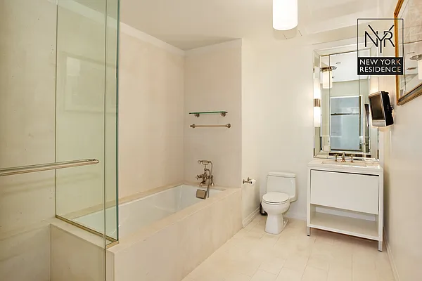 Rented by New York Residence | media 20