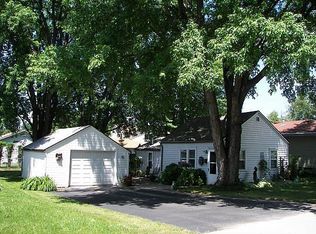 713 Thrush St, Green Bay, WI 54303