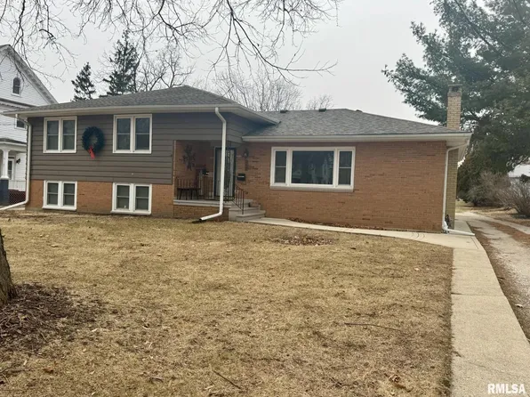 519 S Chestnut St, Kewanee, IL 61443
