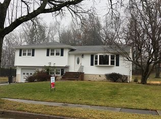 23 Robin Rd, Wayne, NJ 07470