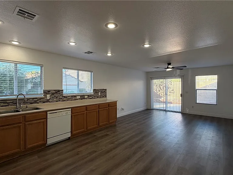 11232 Albergotta Ct — Photo 7