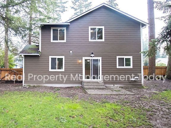 2nd image of 8703 Foxglove Ct SE