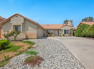 5711 Opal Ave, Palmdale, CA 93552