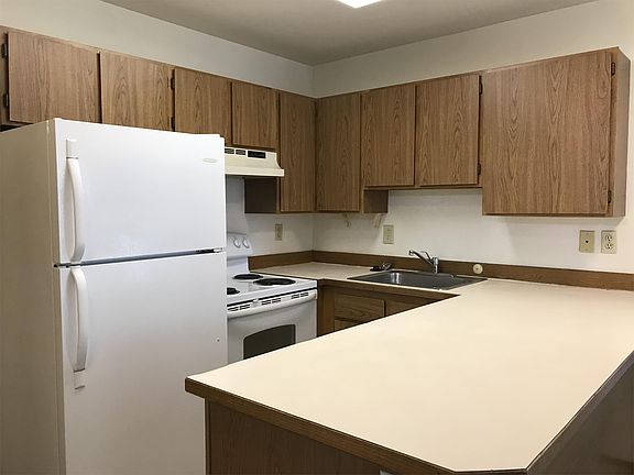 3rd image of 4550 7th Ave NE APT 203