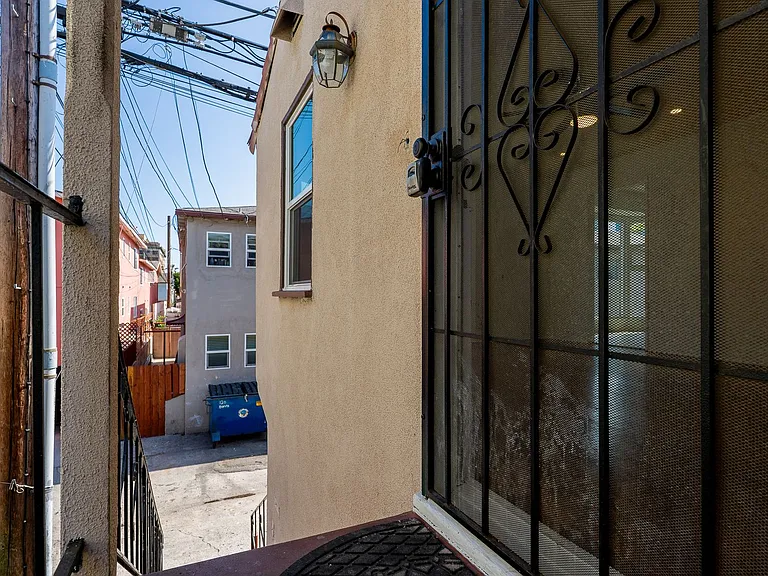 126-132 Bonito Ave — Photo 26