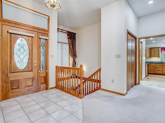 4th image of 1845 Terrace Dr
