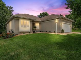 940 SW Woodbridge Ct, Topeka, KS 66606