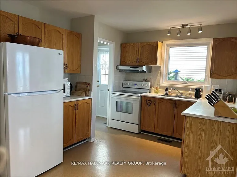 6417 Loire Dr — Photo 6