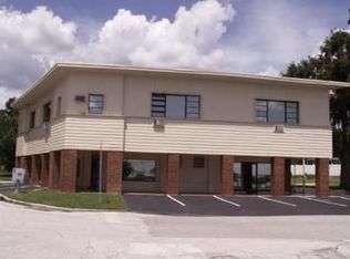 138 E Central Ave, Howey In the Hills, FL 34737