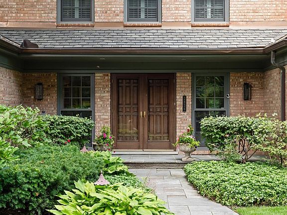 3rd image of 2836 Blackhawk Rd