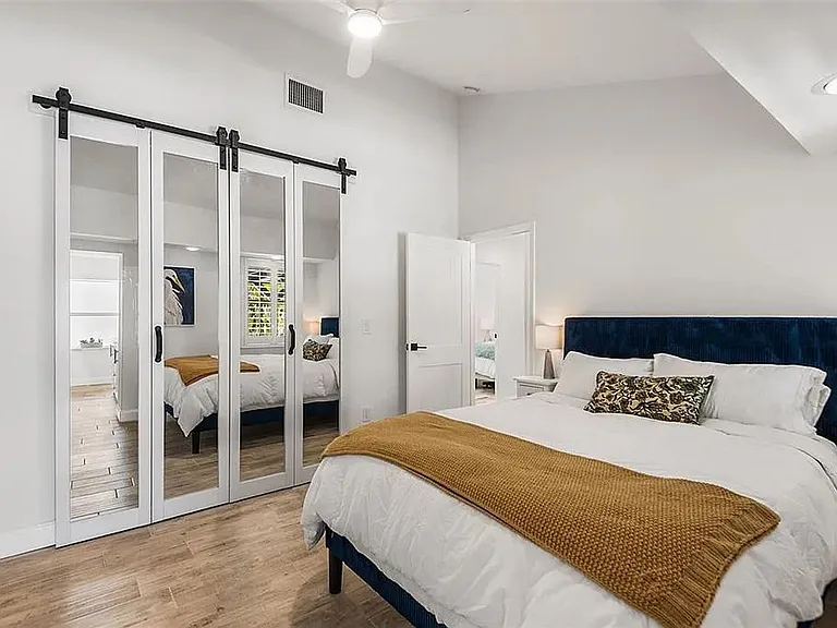14024 N Bayshore Dr — Photo 23