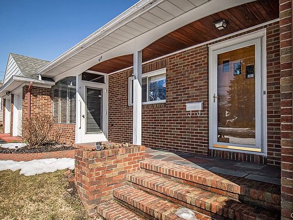 4th image of 419 E Manchester Rd