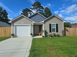 2070 Rogers Dr, Fayetteville, NC 28303