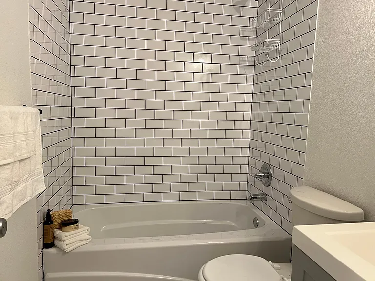 202 S Sendero Dr — Photo 17